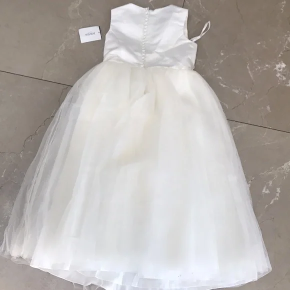 Baby gown NWT Sz 18 m